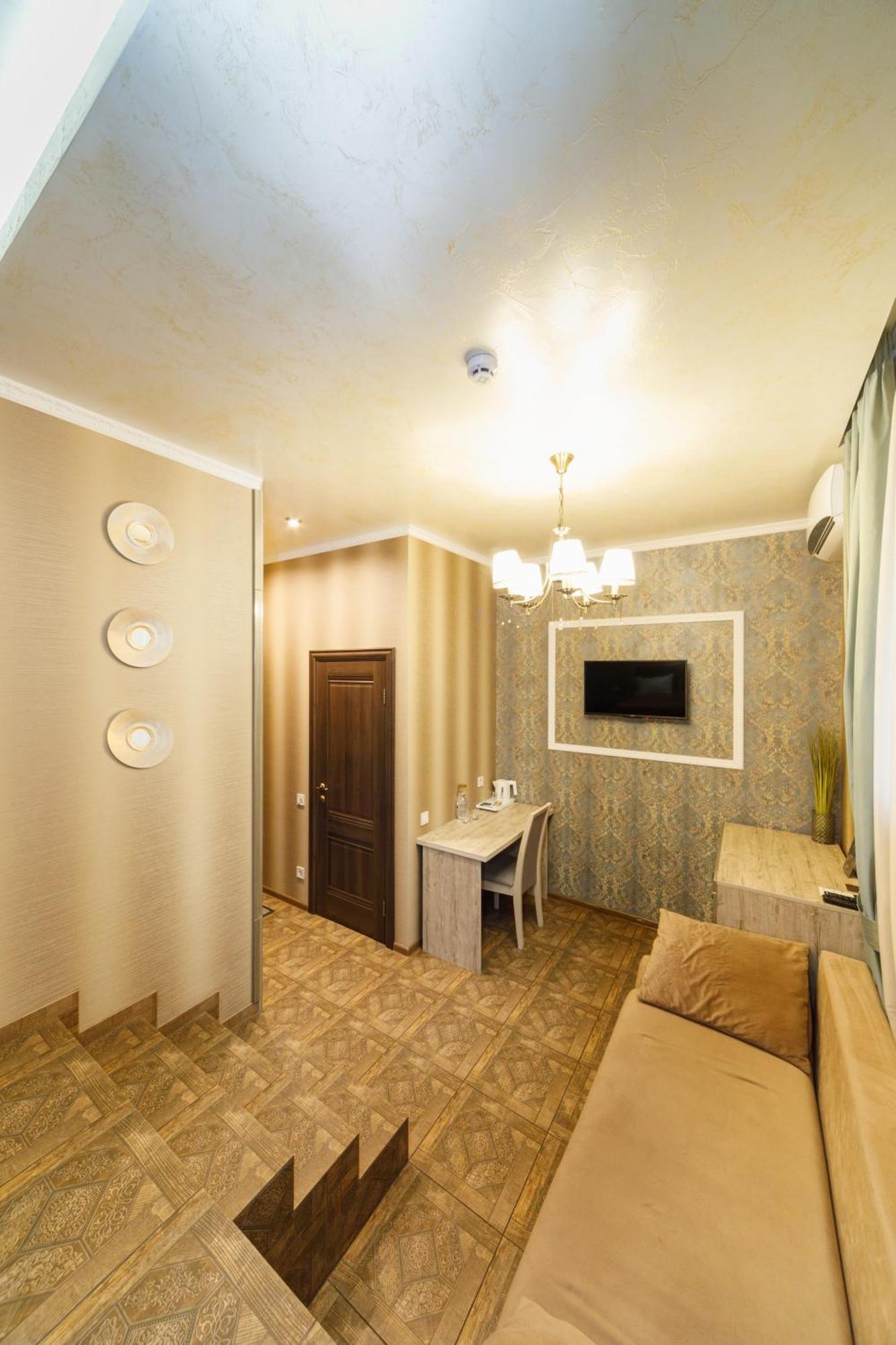 L.O.Y Family Hotel Dnipro Luaran gambar